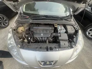 Peugeot 408 1.6 2011 Silver