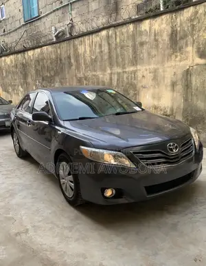 Toyota Camry 2010 Gray