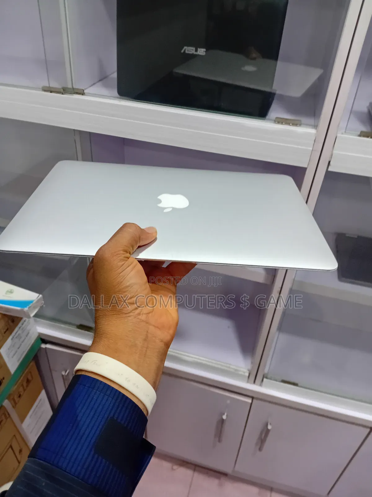 Laptop Apple MacBook Air 2017 8GB Intel Core i5 SSD 128GB