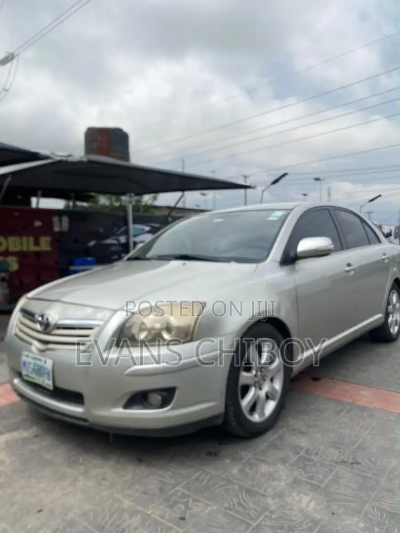 Toyota Avensis 2008 Silver