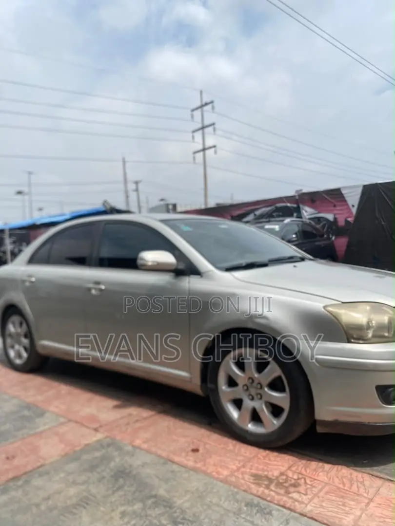 Toyota Avensis 2008 Silver