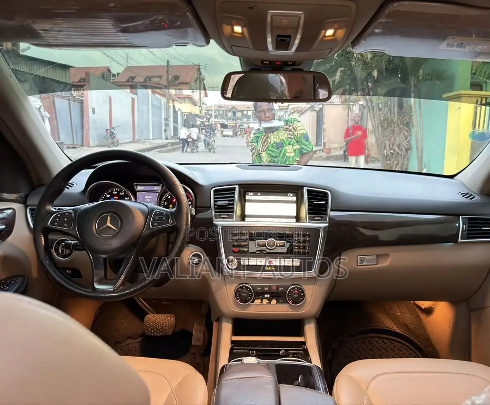 Mercedes-Benz M Class 2014 Gold