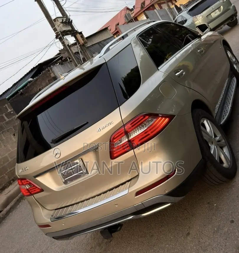 Mercedes-Benz M Class 2014 Gold