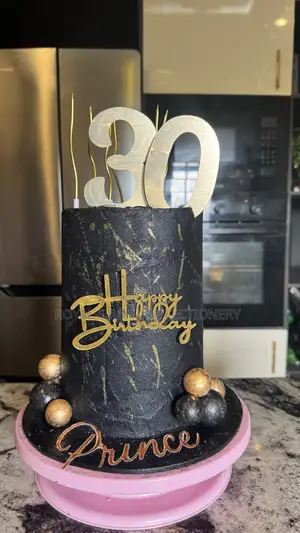 6 Inch 3 Layer Moist Birthday Cake- Vanilla/Red Velvet and Chocolate