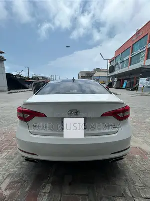 Hyundai Sonata Limited 4dr Sedan (2.4L 4cyl 6A) 2015 White