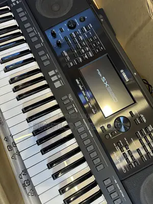 Original Yamaha PSR SX 920 Workstation Keyboard (Piano)