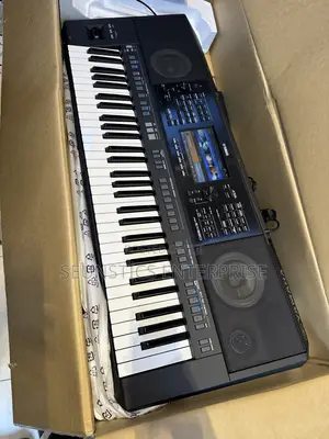 Original Yamaha PSR SX 920 Workstation Keyboard (Piano)