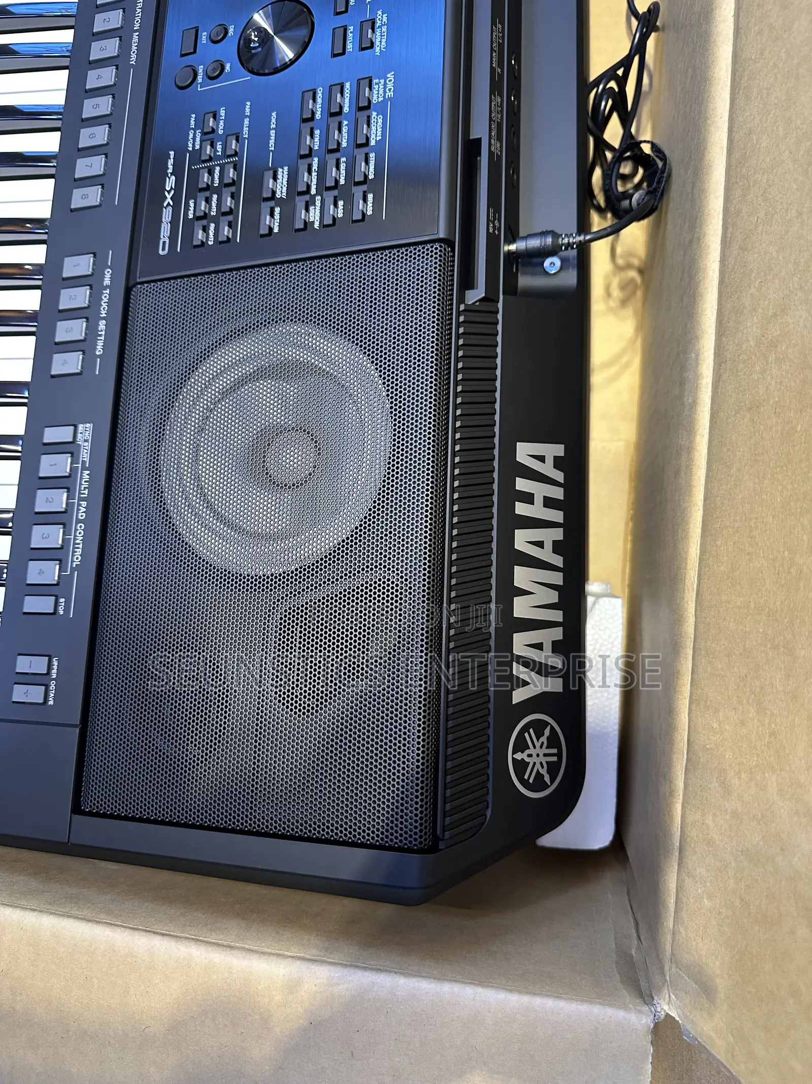 Original Yamaha PSR SX 920 Workstation Keyboard (Piano)