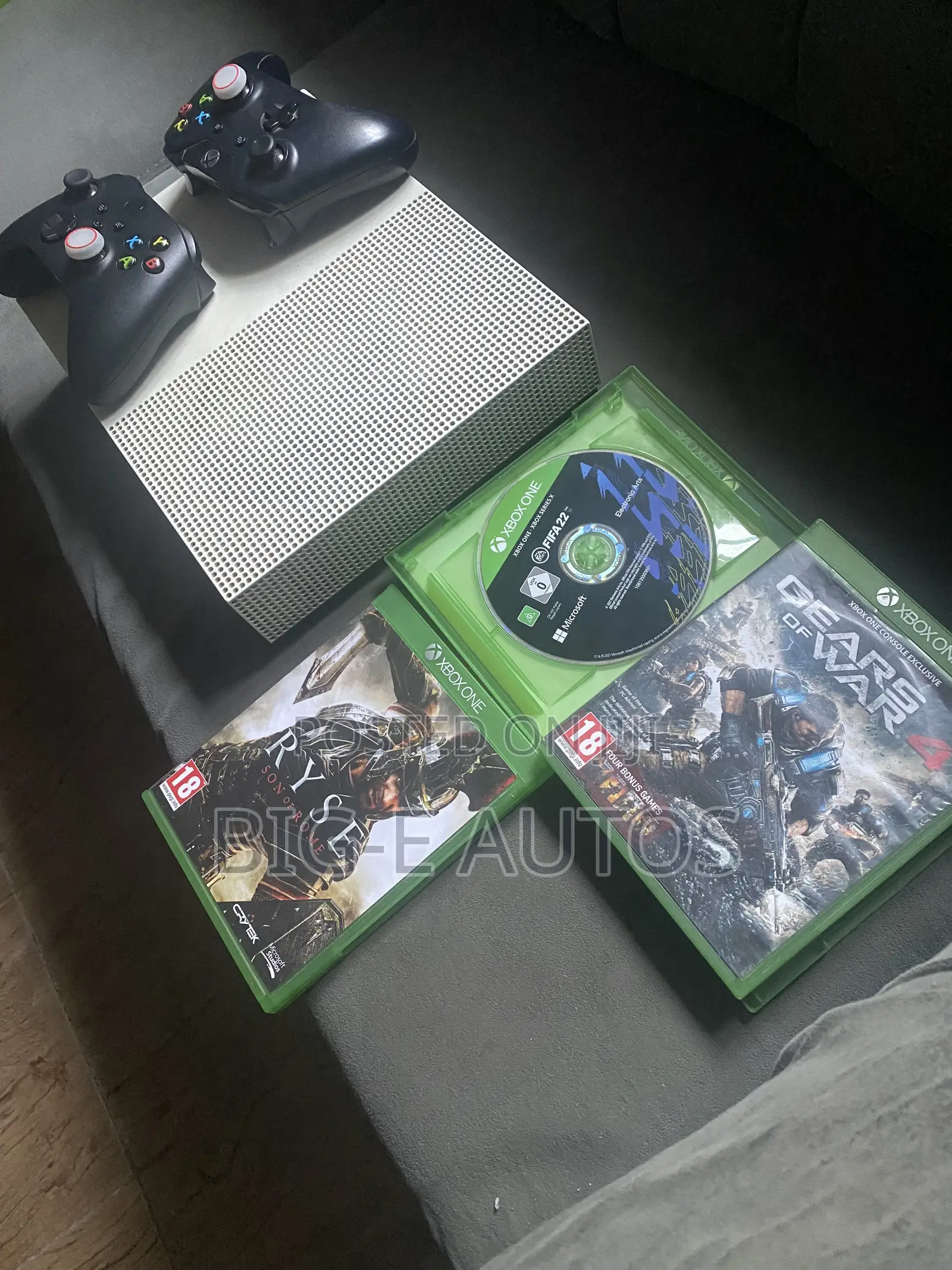 Xbox One S