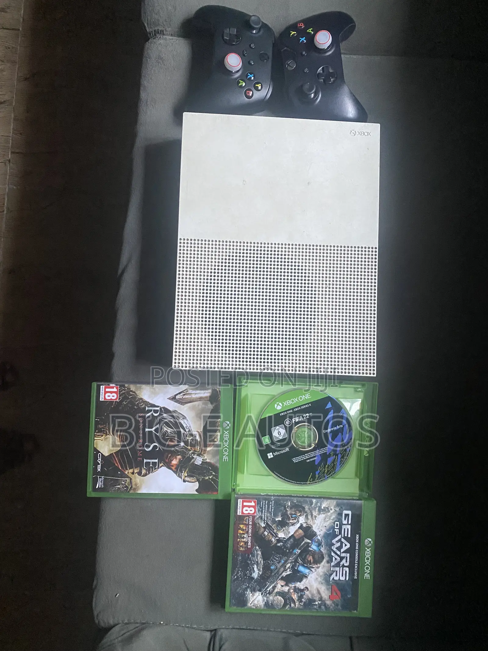 Xbox One S