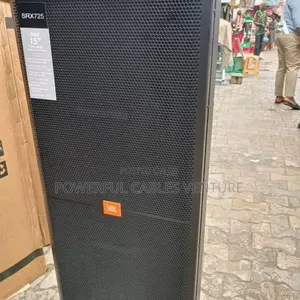 JBL SRX725 Dual 15" Two-Way Professional Loudspeaker.