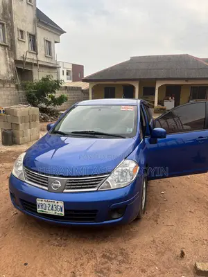 Nissan Versa 2008 Blue