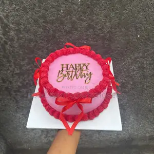 7 Inch Moist Birthday Cake - Vanilla Flavor