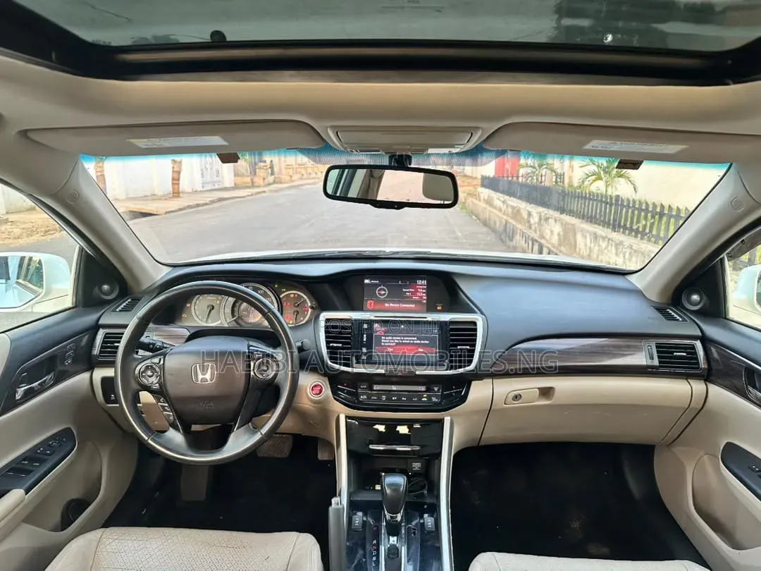 Honda Accord 2016 White