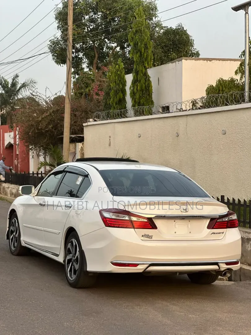 Honda Accord 2016 White
