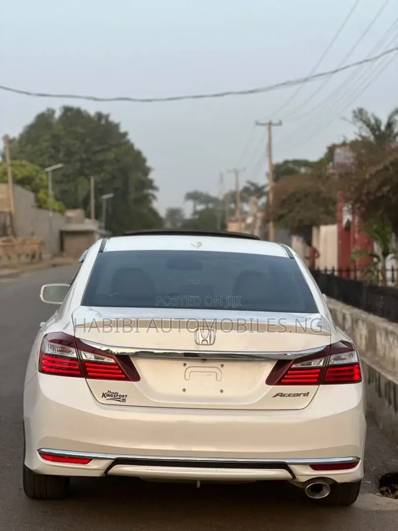 Honda Accord 2016 White