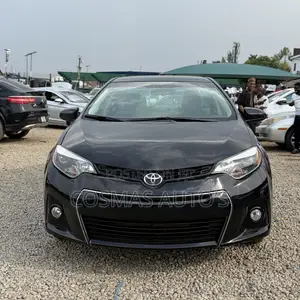 Toyota Corolla 2015 Black