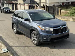 Toyota Highlander XLE 4dr SUV AWD (3.5L 6cyl 6A) 2015 Blue