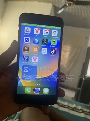 Apple iPhone 8 Plus 64 GB Red