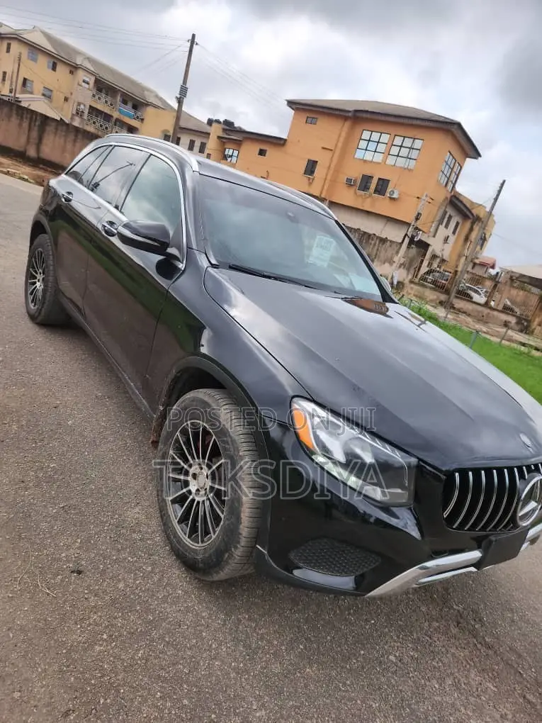 Mercedes-Benz GLC-Class 2017 Black