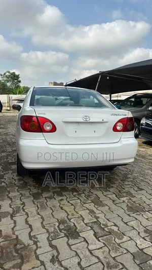 Toyota Corolla CE 2005 White