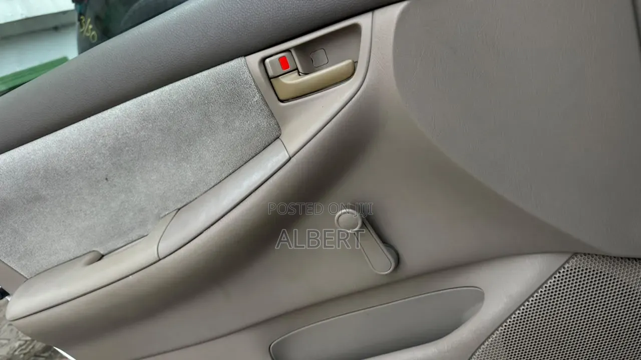 Toyota Corolla CE 2005 White