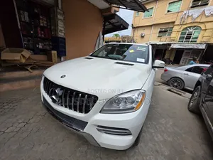 Mercedes-Benz M Class ML 350 4Matic 2013 White