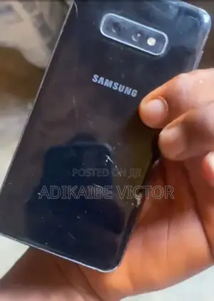 Samsung Galaxy S10e 128 GB Black