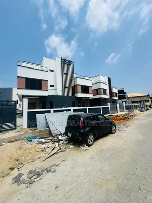 4bdrm Duplex in Gbagada Lagos for sale