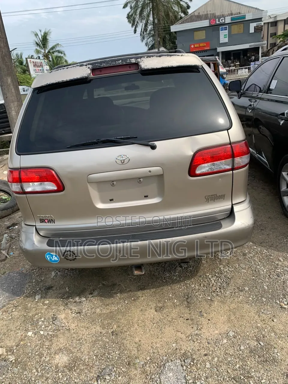 Toyota Sienna LE 2002 Silver