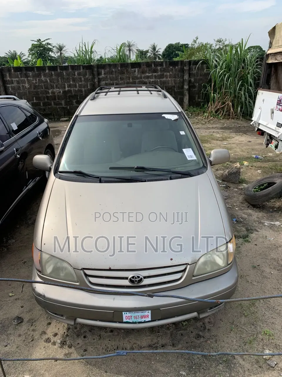 Toyota Sienna LE 2002 Silver