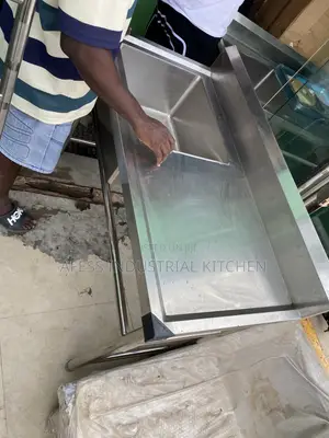 Single Sink With Side