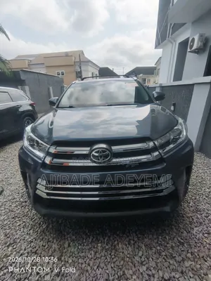 Toyota Highlander XLE V6 4x2 (3.5L 6cyl 6A) 2016 Blue