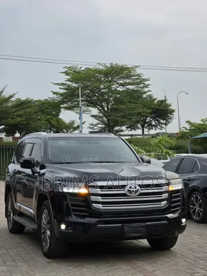 Toyota Land Cruiser 2024 Black