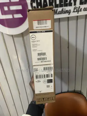 New Laptop Dell Vostro 3520 8GB Intel Core i5 SSD 256GB