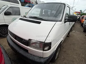 Volkswagen Transporter 2003 White