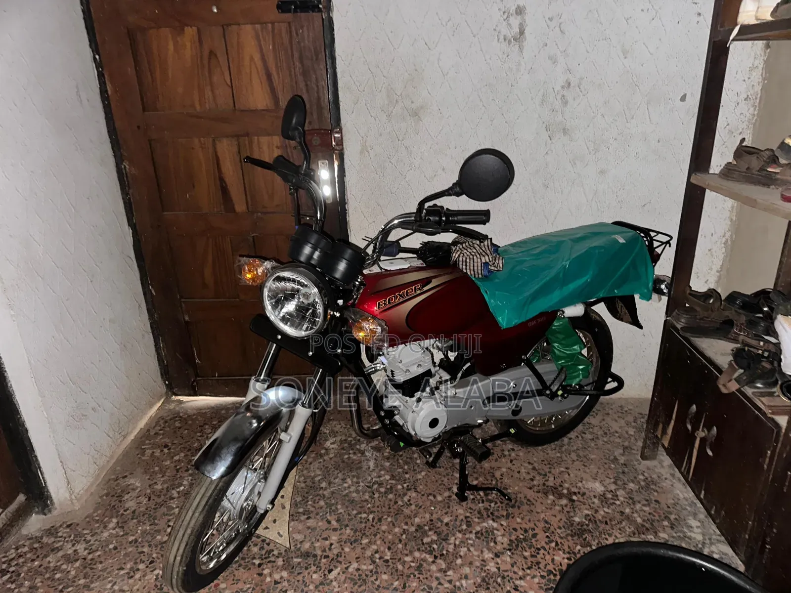 New Bajaj Boxer 2024 Red