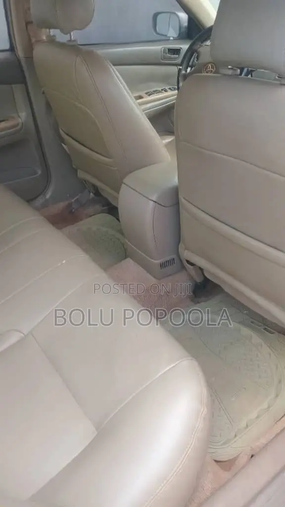 Toyota Camry 2003 Gold