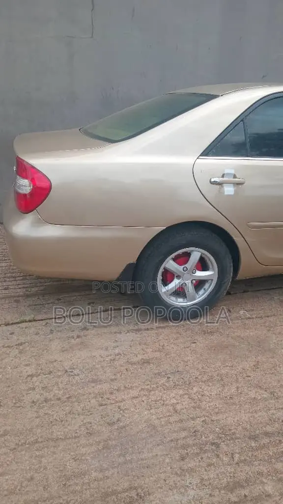 Toyota Camry 2003 Gold