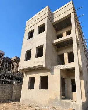 4bdrm Townhouse/Terrace in Mabushi for sale