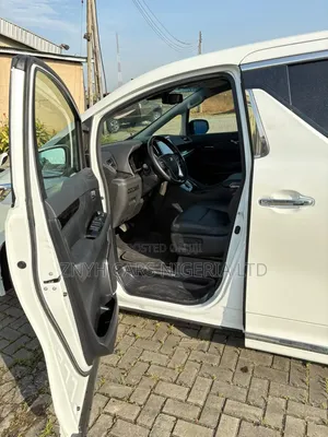 Toyota Alphard 2023 White