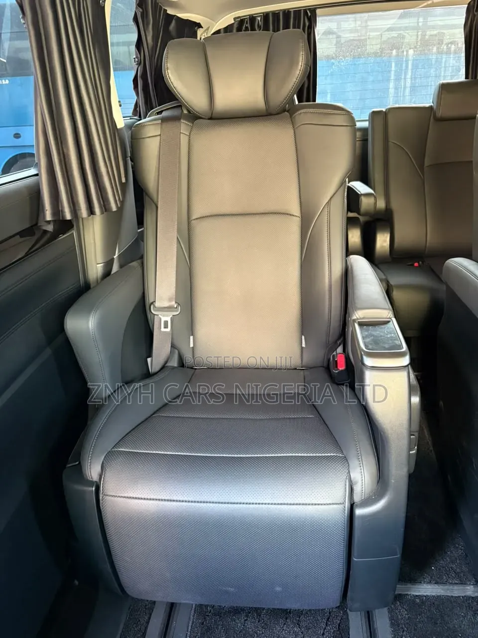 Toyota Alphard 2023 White