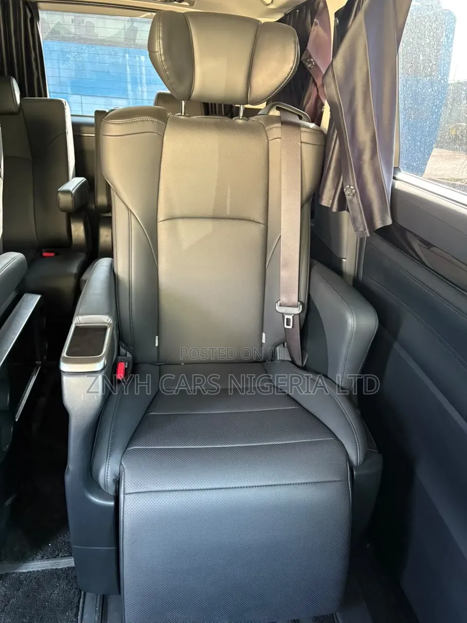 Toyota Alphard 2023 White