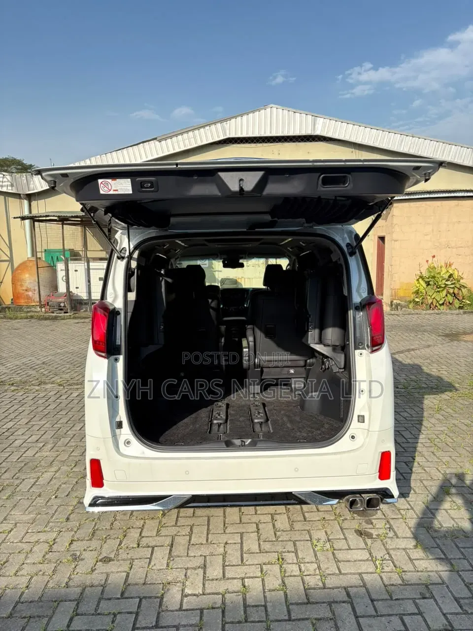 Toyota Alphard 2023 White