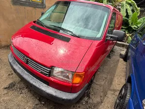 Volkswagen Transporter 2003 Red