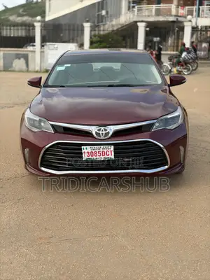 Toyota Avalon XLE Sedar FWD (3.5L 6cyl 6A) 2013 Maroon