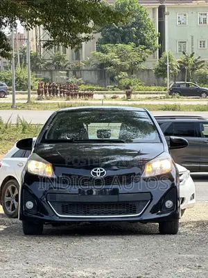 Toyota Yaris 2012 Black