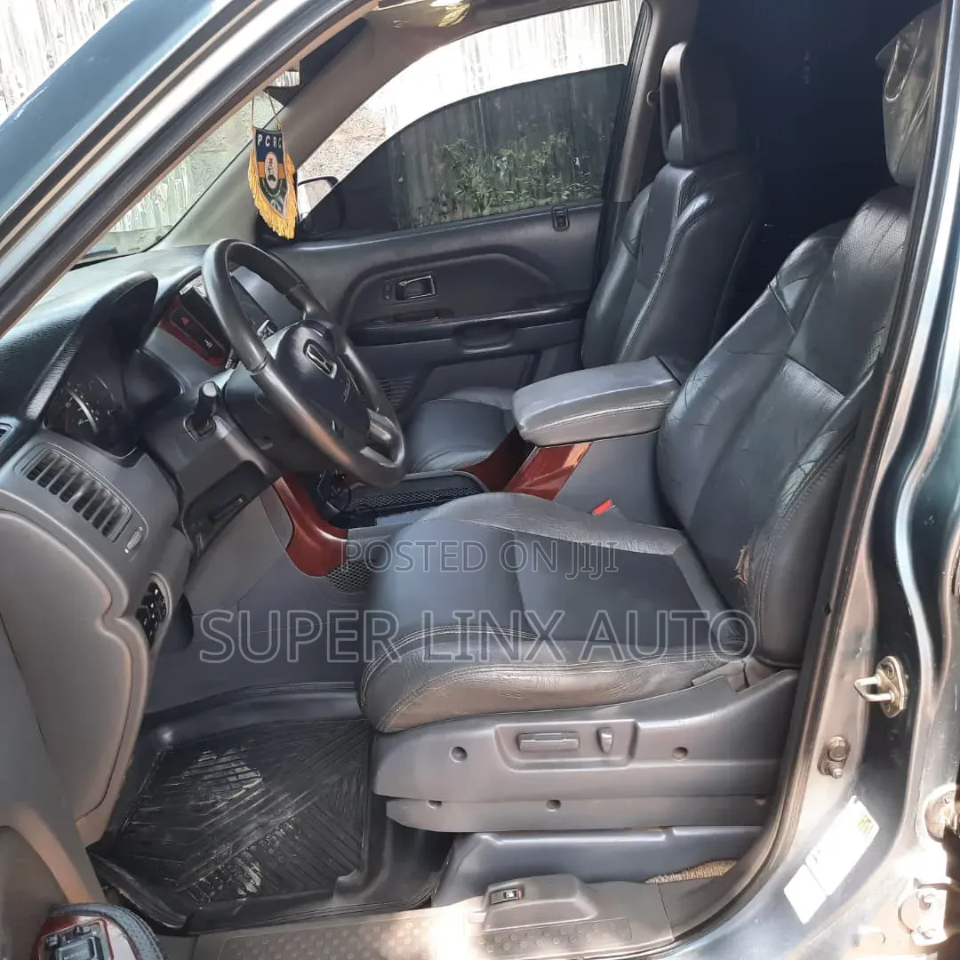 Honda Pilot 2005 Blue