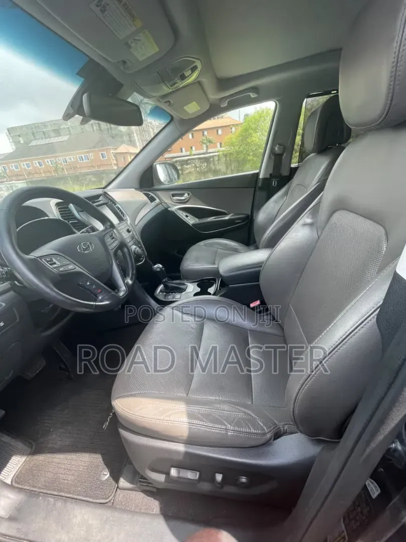 Hyundai Santa Fe 2017 Gray