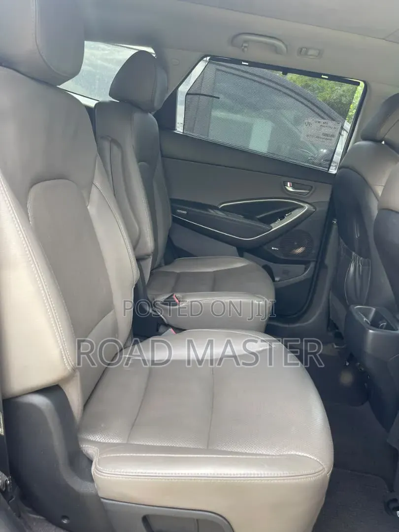 Hyundai Santa Fe 2017 Gray